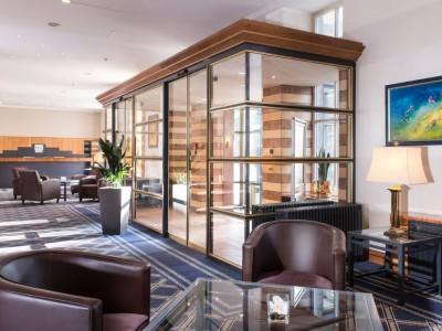 Wyndham Duisburger Hof Hotel 4*